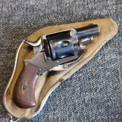 Magnifique révolver Liégois Bulldog 6 coups signé Emile Warnant numéro 1 calibre 320 dans son étui