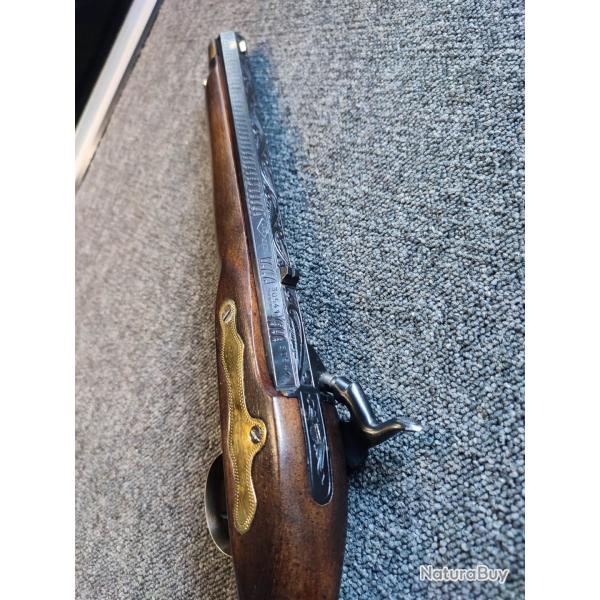 Joli pistolet Kentucky  calibre 12mm de luxe entirement grav fabrication espagnole AMR de 1975