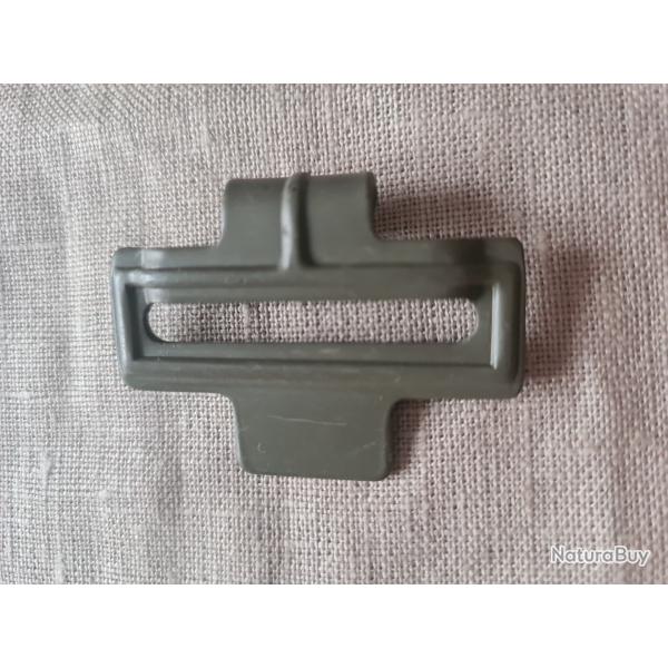 Crochet m�tallique pour cuir de ceinturon