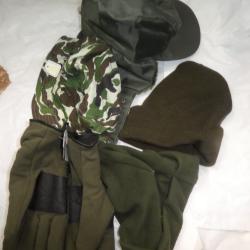 lot: gants, bonnets, casquette