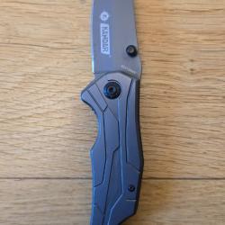 Couteau de survie KANDAR &agrave; cran d'arr&ecirc;t