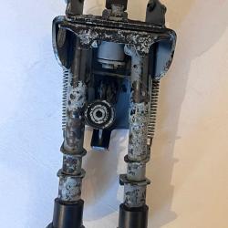 Bipied style Harris peinture camouflage gris noir