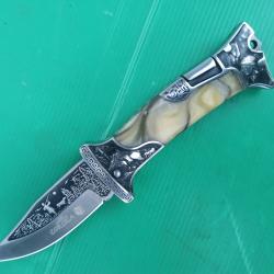 COUTEAU PLIANT  :  CORSICA    ACIER 440 .  PARFAIT FONCTTIONNEMENT  .