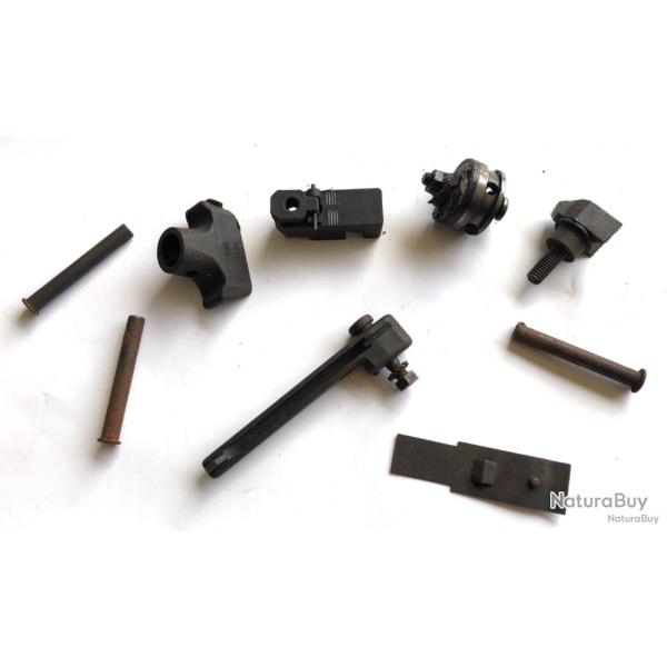 Lot de pices pour FAMAS