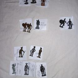 UN LOT DE FIGURINES "KINDER" ann&eacute;e 70-80