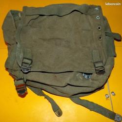ARMEE AMERICAINE U.S : MUSETTE ABIME ARRIERE DE BRELAGE DE LA PERIODE GUERRE DU VIETNAM , MARQUAGE P