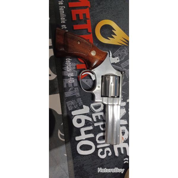 Smith&Wesson 357 magnum mod 686 2/4 pouces inox.