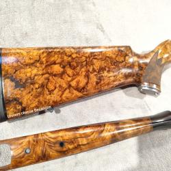 Blaser R8 crosse et devant d'exception grade 10 loupe de noyer / médaillon pour initiales