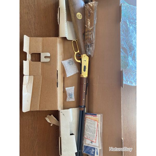 Winchester 1894 apache