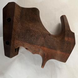 Vends poign&eacute;e anatomique Feinwerkbau taille M pour droitier.