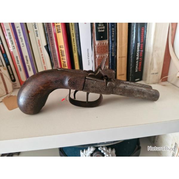 PETIT PISTOLET A PERCUSSION DE POCHE A 2 CANONS