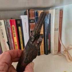 PETIT PISTOLET A PERCUSSION DE POCHE A 2 CANONS 1 CANON MANQUANT