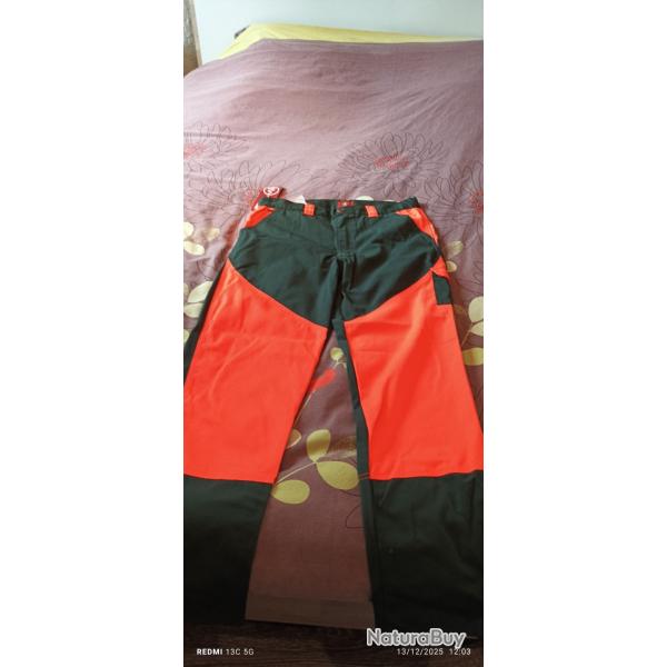 Pantalon de chasse vert et fluo T 40/42 neuf