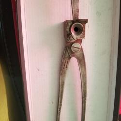 Moule &agrave; balles ancien