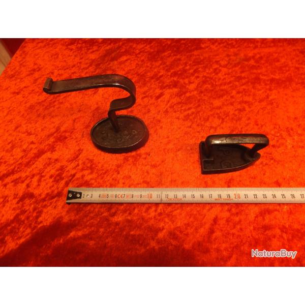 Lot de 2 Petits Fers � Repasser les coiffes, col et jupon.