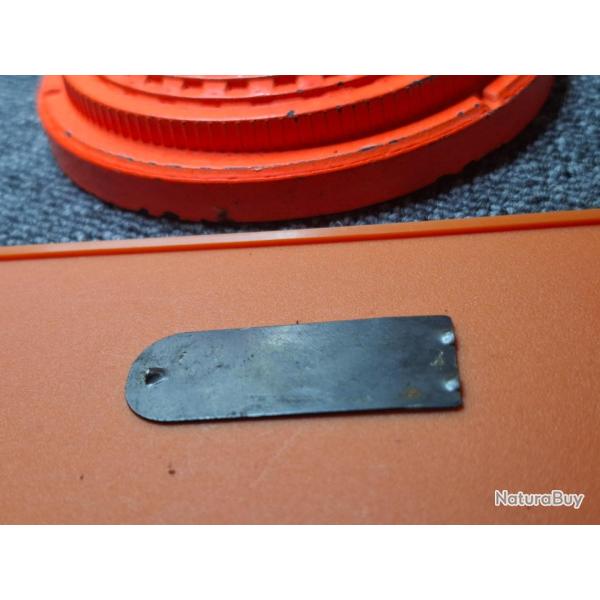 USM1 - Pice - Plaque  Fond de chargeur