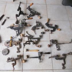 sertisseurs de cartouche + divers pour collection ou autre dans leur jus etat correcte