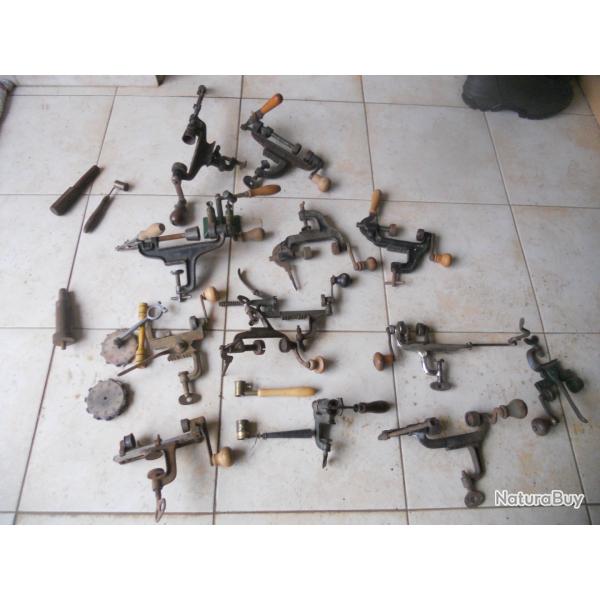 sertisseurs de cartouche + divers pour collection ou autre dans leur jus etat correcte