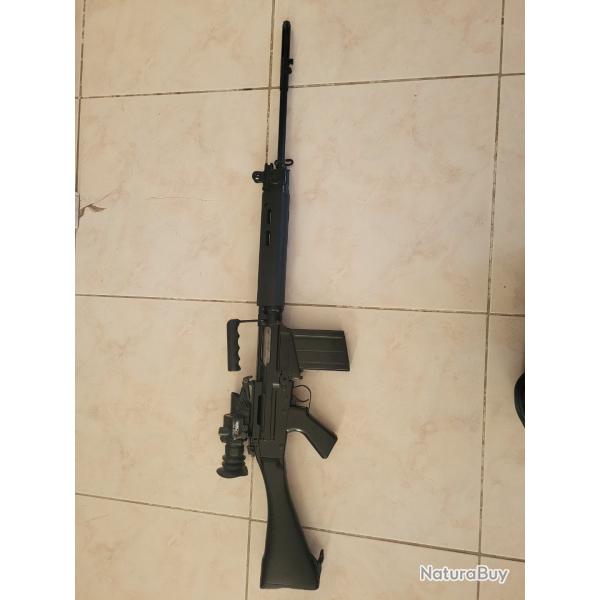 Tr�s beau FAL L1A1 cal 308w ,tr�s peu tir�,attention,livr� sans l'optique Trilux