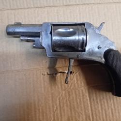 Revolver bulldog 8mm92 1e sans prix de réserve