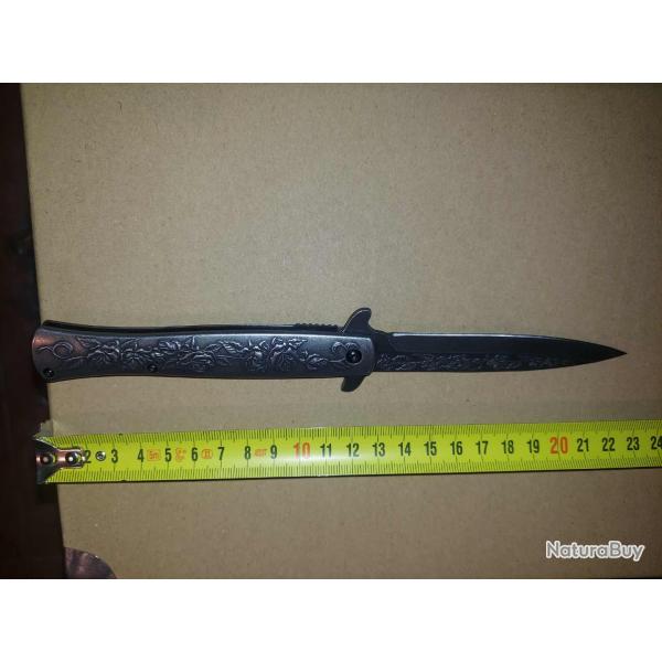 Couteau Stiletto � Ouverture Assist�e - Motifs Floraux en Relief