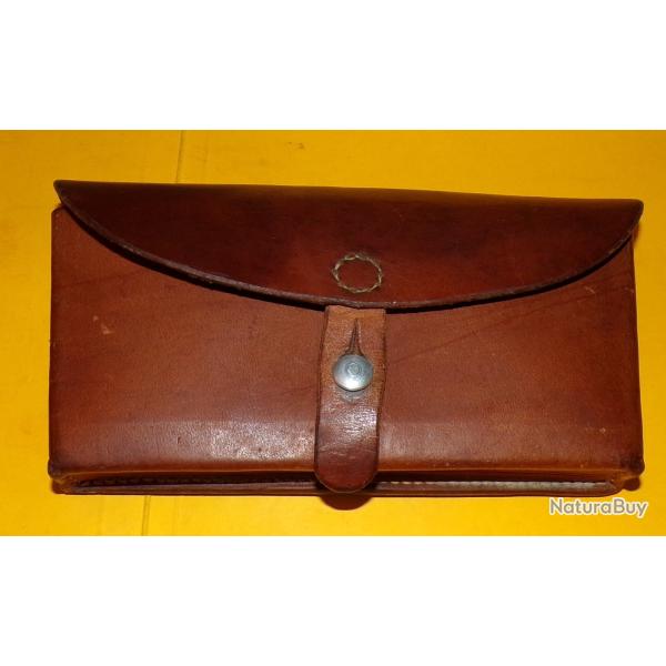 ARMEE SUISSE :ETUI EN CUIR POUR CARTOUCHIERE DE L'ARMEE SUISSE , DATE 1962  FABRICANT DANS LE TAMPON