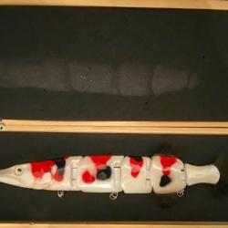 Poisson Nageur Lucky leurres Esox V2 WOF Koi Ltd