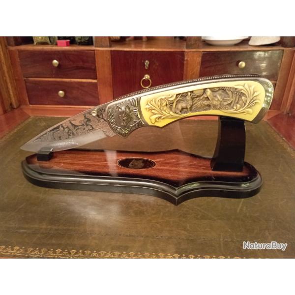 Pour Nol - imposant couteau d'ornement chasse. - mise  prix 1 sans rserve
