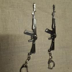 2 Portes clés en métal