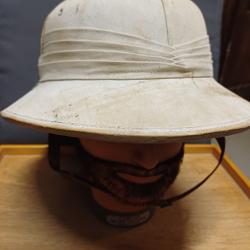 Casque colonial style anglais - complet avec coiffe et jugulaire cuir -taille 56