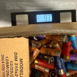 9.3 Kg de cartouches de ball-trap ......ENCHERE 1 EURO