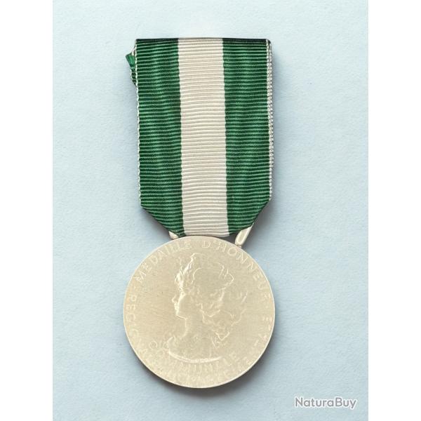 (50.004) M�daille d'honneur r�gionale, d�partementale et communale