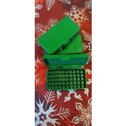 3 bo&icirc;tes &agrave; munitions