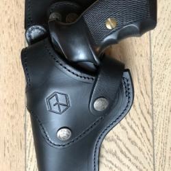 Pour gaucher, holster MR F1