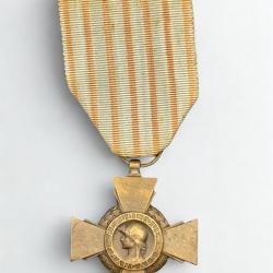 (15.010) Croix du combattant