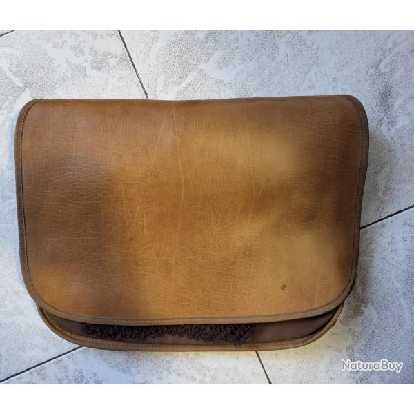 Musette carnier neuf doubles poche  avec cartouchiere et porte permis int�gr�e et filet porte gibier