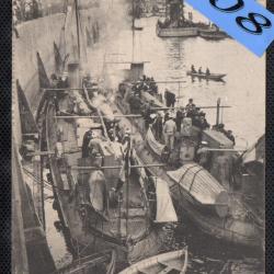 CPA - Marine Militaire -  NANTES - TORPILLEURS DANS LE PORT - N&deg;4466