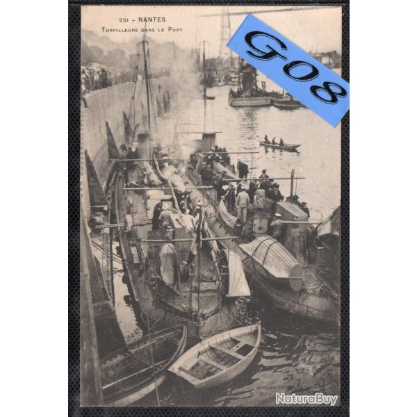 CPA - Marine Militaire -  NANTES - TORPILLEURS DANS LE PORT - N�4466