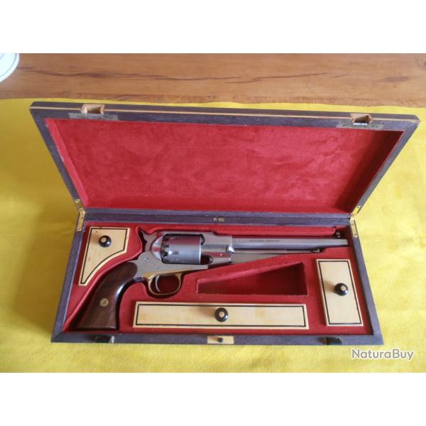 N� R 48 �crin de luxe pour revolver Remington 1858 � canon de 8 pouces.
