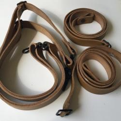 Lot de 2 bretelles de MAS 45 et 2 bretelles de MAT 49, neuves de stock arm&eacute;e Fran&ccedil;aise