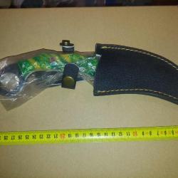 Couteau Karambit Lame Acier Carbone 1055 Manche R&eacute;sine Camo Etui Nylon Fabrication Artisanale