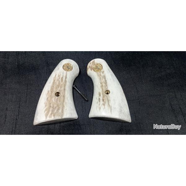 PLAQUETTES COLT PYTHON USA CORNE