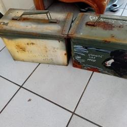 ENCHERE A LOT DE DE 2 GRANDE CAISSE A MUNITION DES FORCES DE L'OTAN