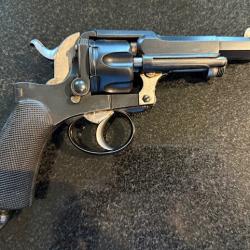 Revolver Macaire calibre 380 etat neuf avec dans un coffret