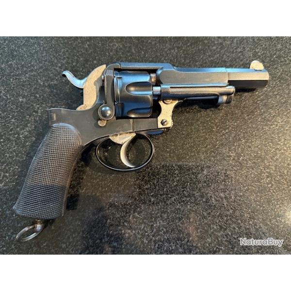 Revolver Macaire calibre 380 etat neuf avec dans un coffret