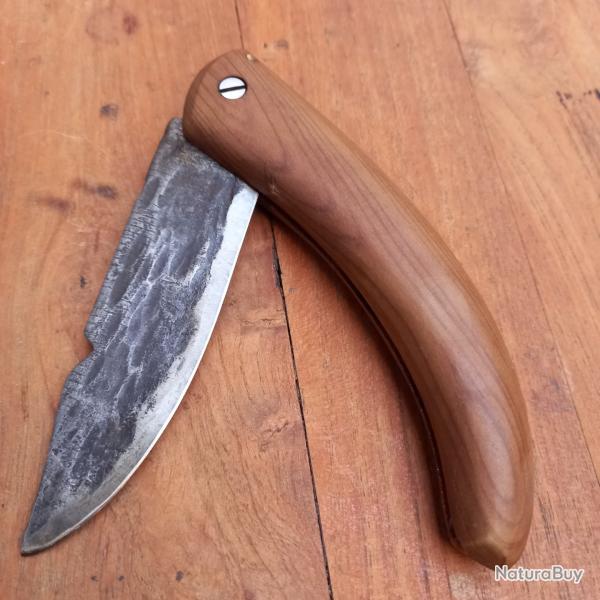 Couteau Artisanal 2 Clous Forg� Style BERGER CORSE Manche en Bois