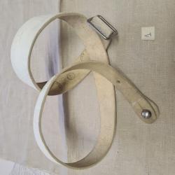 bretelle en buffle blanc pour Mousqueton,  Lebel,  ou autre (2) boucleries chrom&eacute;es