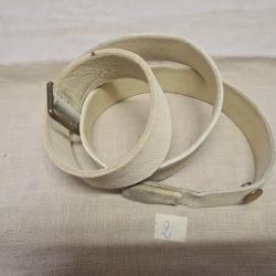 bretelle en buffle blanc pour Mousqueton,  Lebel,  ou autre (2*) boucleries laiton
