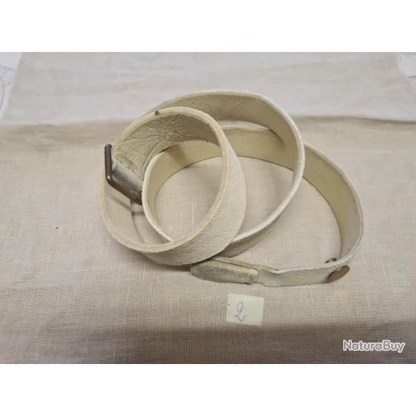 bretelle en buffle blanc pour Mousqueton,  Lebel,  ou autre (2*) boucleries laiton