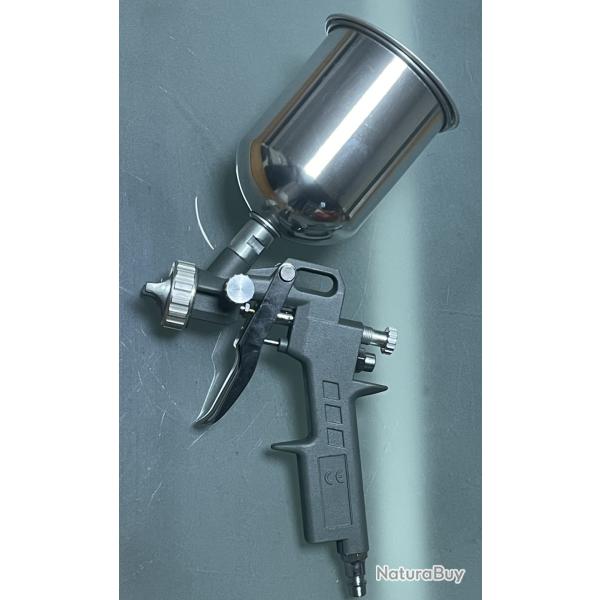 PISTOLET A PEINTURE par gravit�